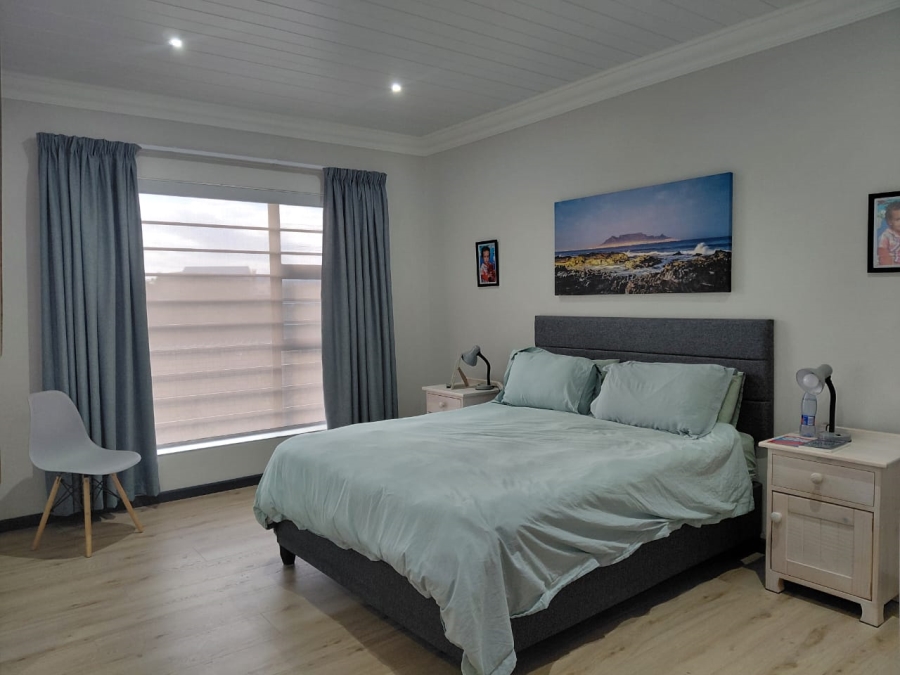 3 Bedroom Property for Sale in Stilbaai Wes Western Cape